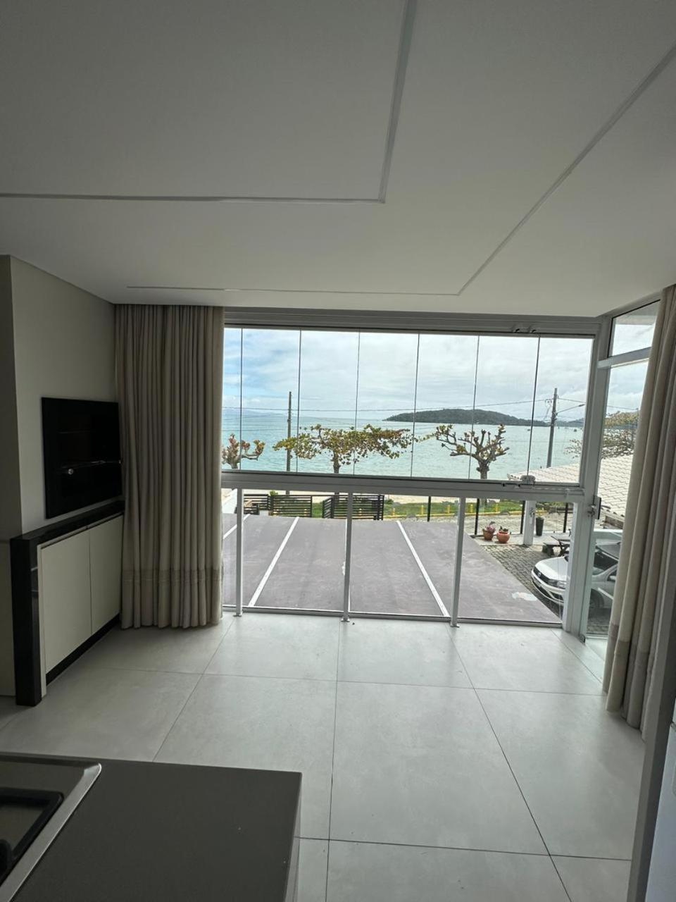 Apartamento Frente Mar Na Baia De Porto Belo Dış mekan fotoğraf